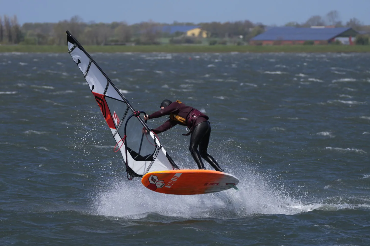 Windsurfer in Lemkenhafen